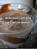 Café frío con pasta de maní y dulce de leche