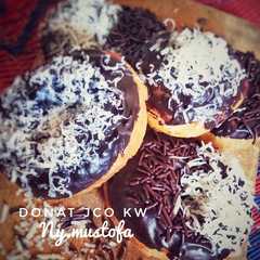 Donat Ekonomis Empuk anti Gagal(No kentang,No mixer) #kamismanis রেসিপির প্রধান ছবি