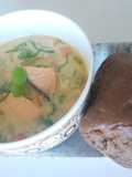 Carbonara salmon soup with cocoa bread