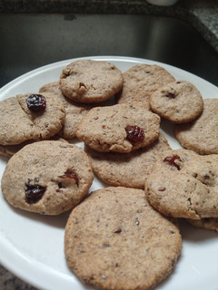 Una foto de Galletitas de chía y lino veganas☕🍪