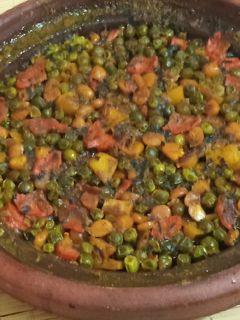 صورة لوصفة جناح الدجاج بالحمص والجلبانة