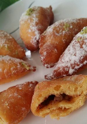 عکسی از دستور شیرینی میان پر خانگی و گیلانی