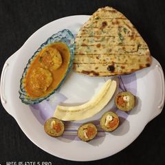 Stuffed tandoori chapati A picture of Stuffed tandoori chapati.