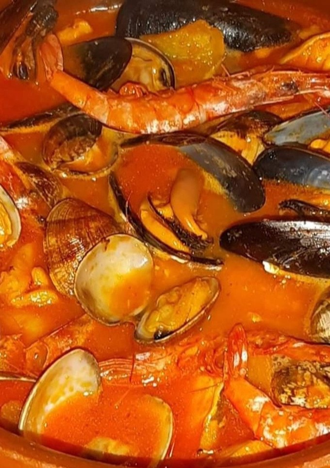 Una foto de Cazuela de Marisco Individual