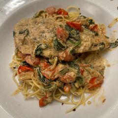 A picture of Tuscan Chicken.