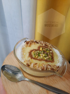 عکسی از دستور فرنی زعفرانی