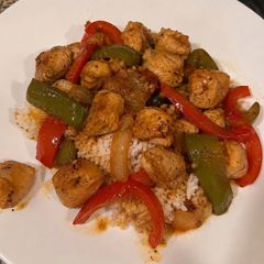 Honey Garlic Chicken & Rice 🍚🍯 A picture of Honey Garlic Chicken & Rice 🍚🍯.