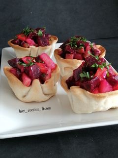 Una foto de Vinegret (ensalada rusa de remolacha)