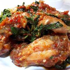 A picture of Ayam kemangi.