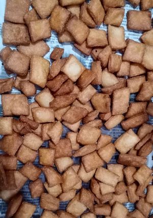 शंकर पाळी (shankarpale recipe in marathi) रेसिपी चे मुख्य फोटो 
