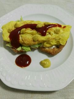 Una foto de Tosta de tortilla con queso