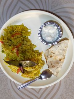 વેજ બિરયાની (Veg. Biryani Recipe In Gujarati) રેસીપી મુખ્ય ફોટો
