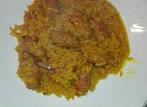 Foto principal de Arroz con salchichas frescas (longaniza blanca)