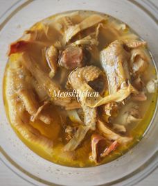 thịt gà kho măng khô