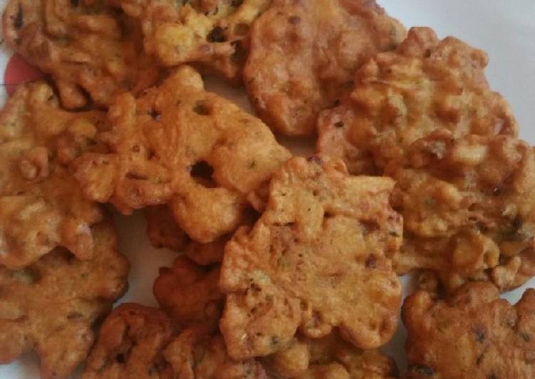 Recipe of Quick Mix vegetables crispy pakora for ramadan special