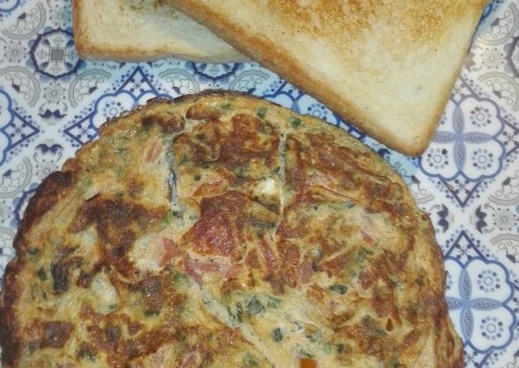Steps to Make Any-night-of-the-week Green Oinon Omelette With Bread slices