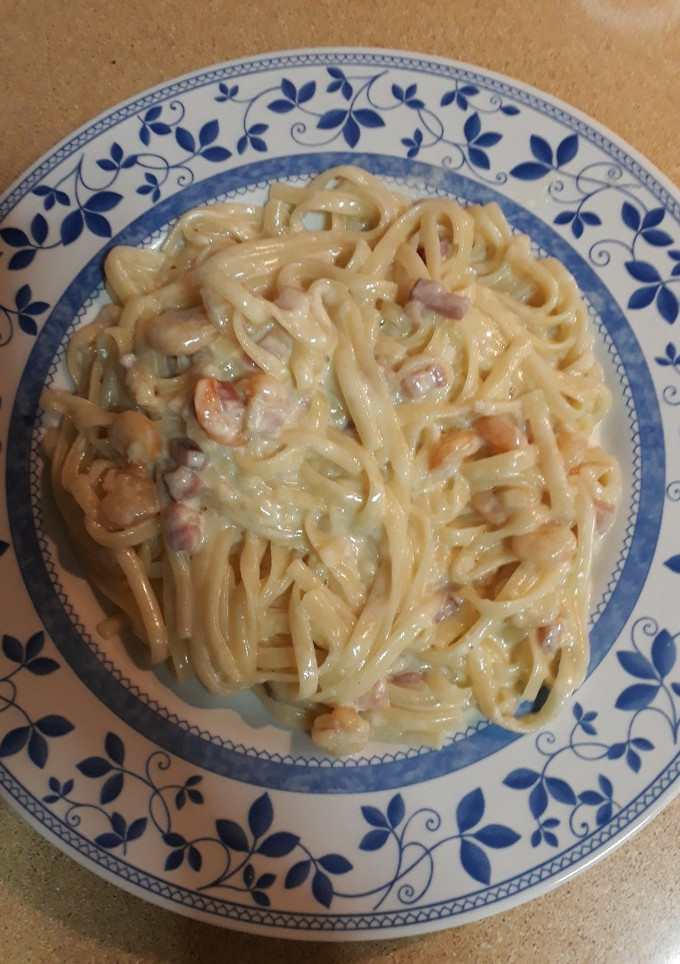 Una foto de Tallarines carbonara a mi manera