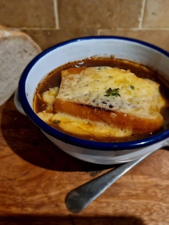Easy Ways Make Recipes French Onion Soup the Delicious Appealing.