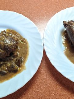 Una foto de Carrilladas de cerdo con salsa de boletus