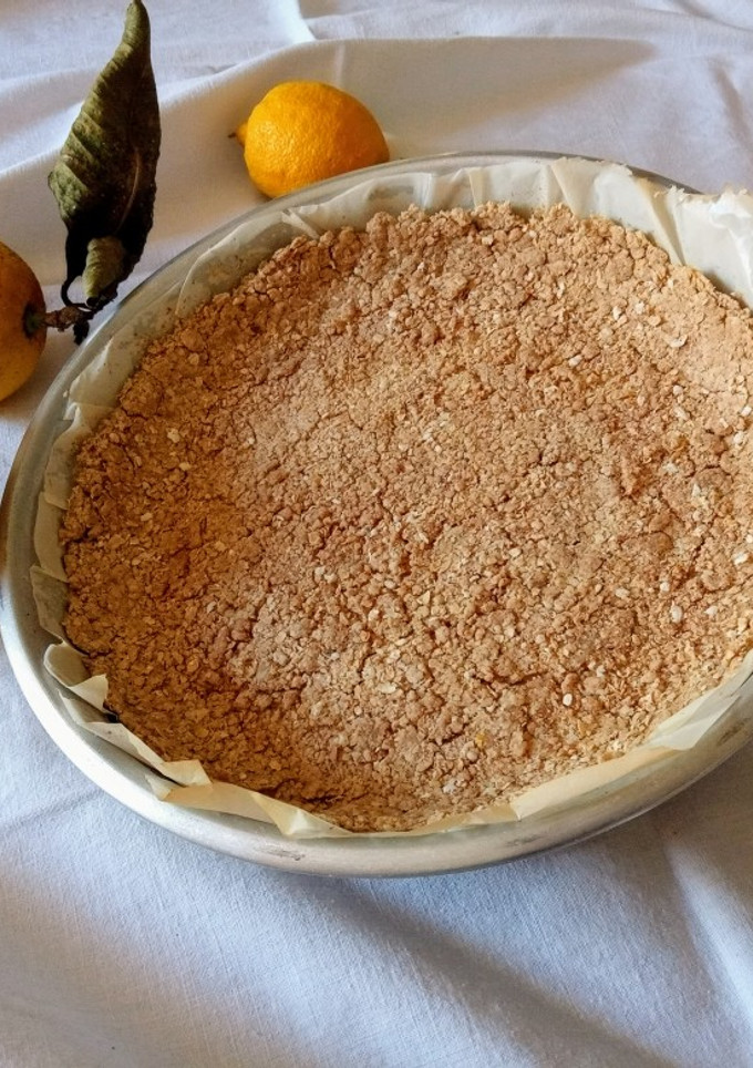 Una foto de Masa base de tarta con avena / masa base di crostrata con fiocchi