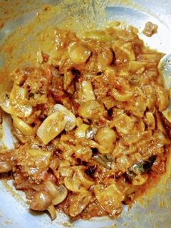 காளான் மசாலா (Mushroom Masala) (Kaalaan masala recipe in tamil) செய்முறை முக்கிய புகைப்படம்
