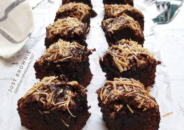 Langkah Mudah untuk Membuat Just Brownie / fudgy brownies yang Bikin Ngiler