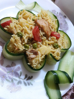 A picture of Vegetable chicken pulao.