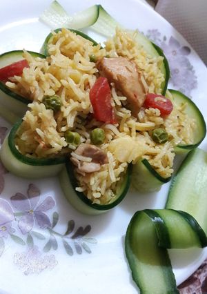 A picture of Vegetable chicken pulao.
