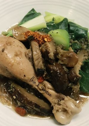 รูปของ ไก่ตุ๋นขลุกขลิก