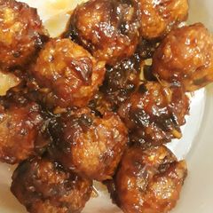 A picture of Schzewan Vegetable dumplings.