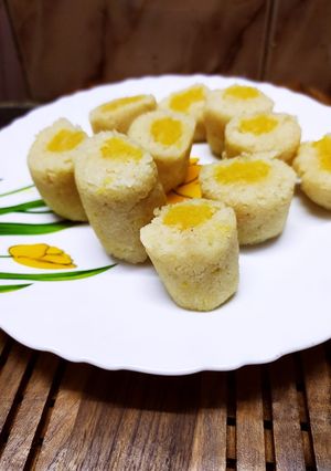 টু ইন ওয়ান সন্দেশ (Two In One Sondesh Recipe in Bengali) রেসিপির প্রধান ছবি