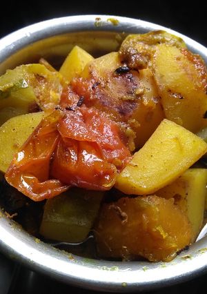 A picture of Parwal potato pumpkin curry.