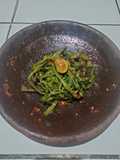 Plecing kangkung khas Bali