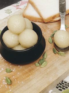 ब्रेड रसगुल्ला (bread rasgulla recipe in Hindi) रेसिपी मुख्य फोटो