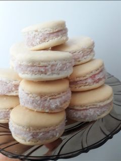 O poză a rețetei Macarons cu cocos!.