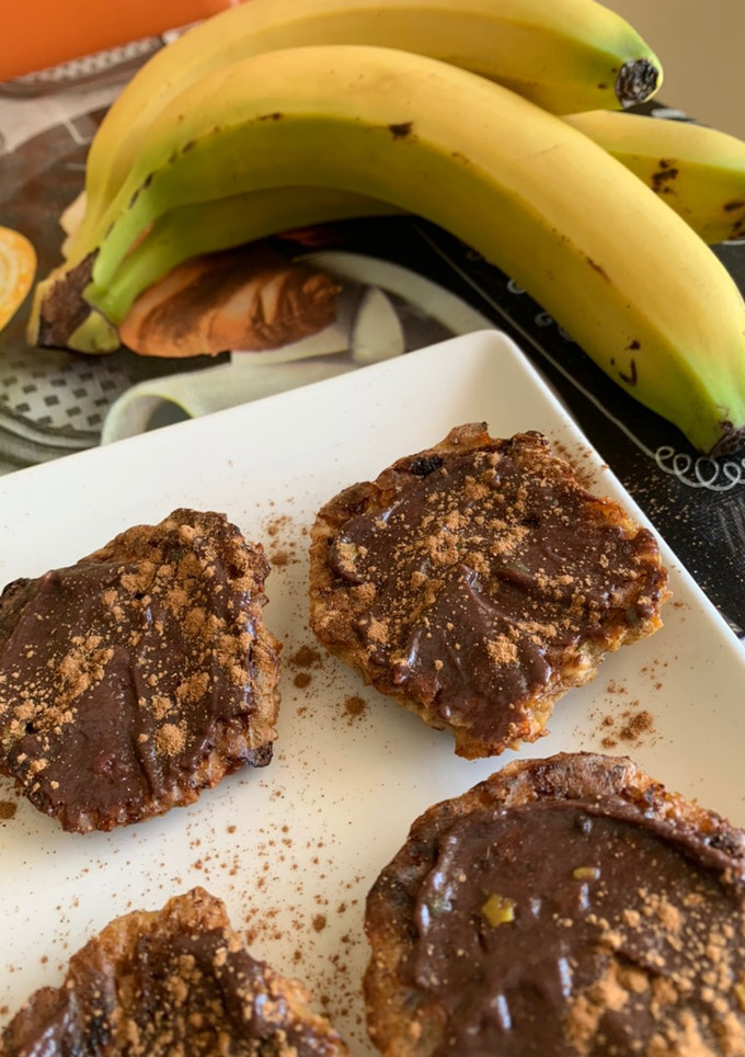 Una foto de Galletas de plátano, pera y avena 🍌🍐