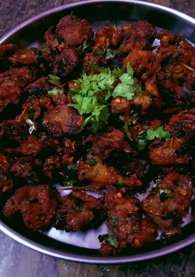இந்தியன் கேரட் பக்கோடா(Carrot pakoda recipe in tamil) செய்முறை முக்கிய புகைப்படம்