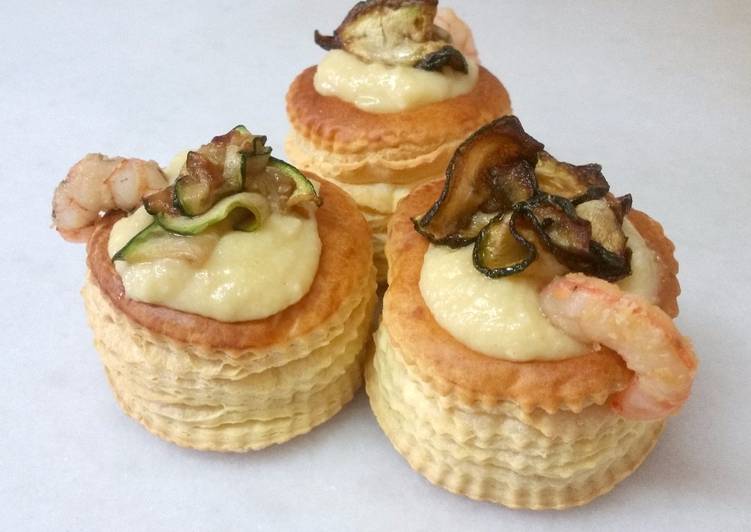 Volován con 3 quesos y  gambas