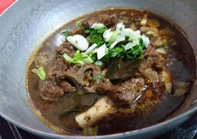 Rawon daging sapi