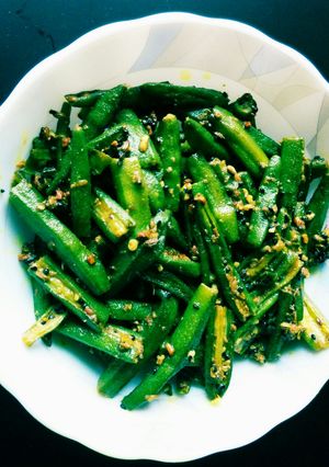 A picture of Achari Bhindi.