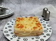 Gambar roti susu cair daging ham