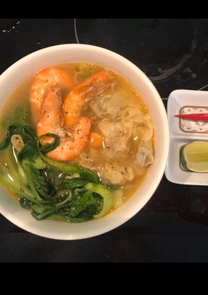 Hình của món Bữa sáng đầy năng lượng từ mì gói chỉ cần 5 phút.