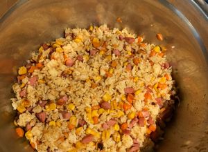 Hình của món Cơm chiên dương châu.