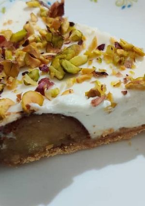 A picture of No bake gulab jamun cheesecake.