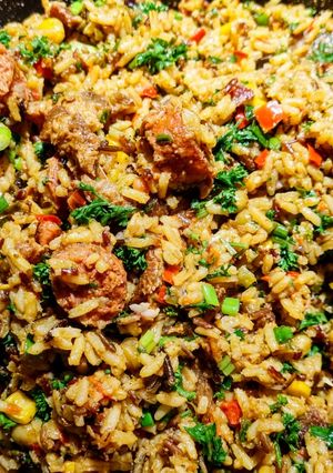 Una foto de MEZCLA DE Arroces con Chorizo Oreado y Tocino de Cerdo🐽...!