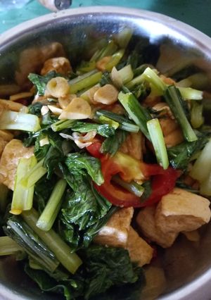Foto resep Oseng sawi hijau tahu putih