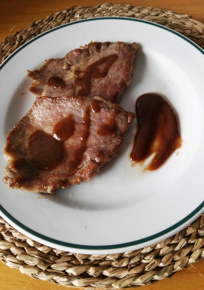 Una foto de Filetes de cabeza de lomo con reducción de cerveza negra