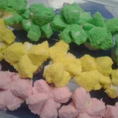 A picture of Bolu kukus mekar simple.