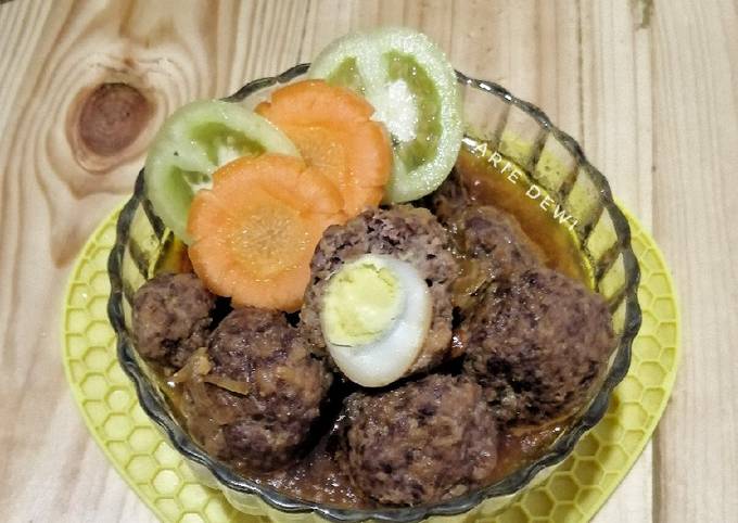 Semur Bola-bola Daging isi Telur Puyuh