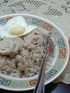Foto resep Nasi goreng ikan asin spesial + telor setengah matang lumer